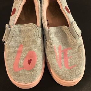 Girls Toms Size 10